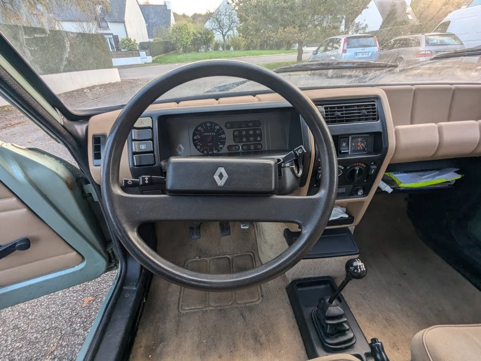 1980 Renault 5 - Image 15 of 30