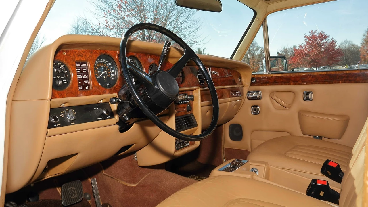 1980 Rolls-Royce Silver Shadow II - Image 24 of 26
