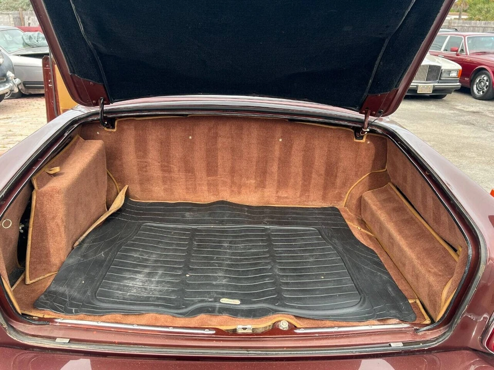 1980 Rolls-Royce Silver Shadow II - Image 16 of 22