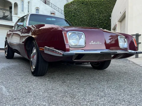 1980 Studebaker Avanti