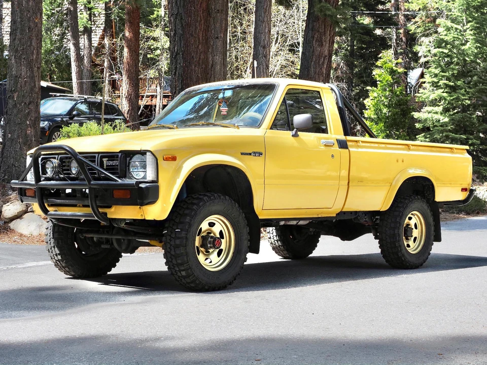 1980 Toyota Hilux 3rd Gen - Image 10 of 31