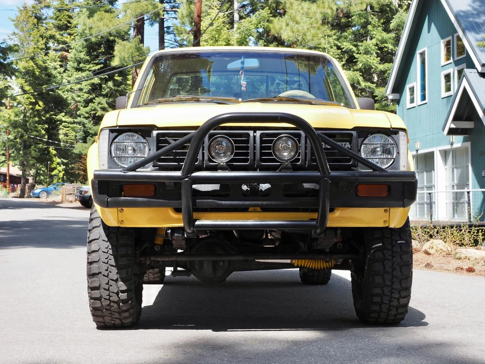 1980 Toyota Hilux 3rd Gen - Image 6 of 31