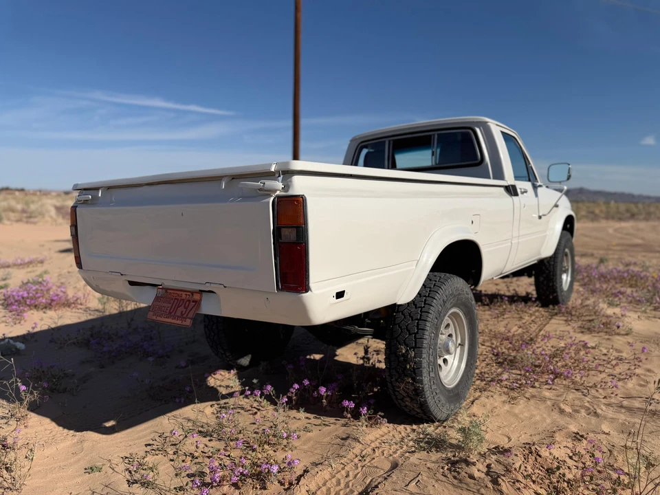 1980 Toyota Hilux 3rd Gen - Image 10 of 31
