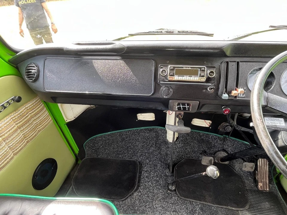 1980 Volkswagen Vanagon - Image 30 of 30