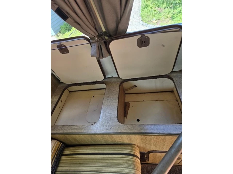 1980 Volkswagen Vanagon - Image 10 of 31