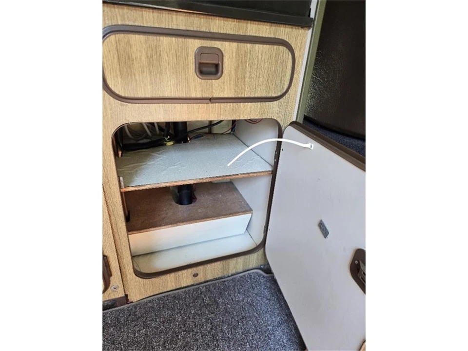 1980 Volkswagen Vanagon - Image 9 of 31