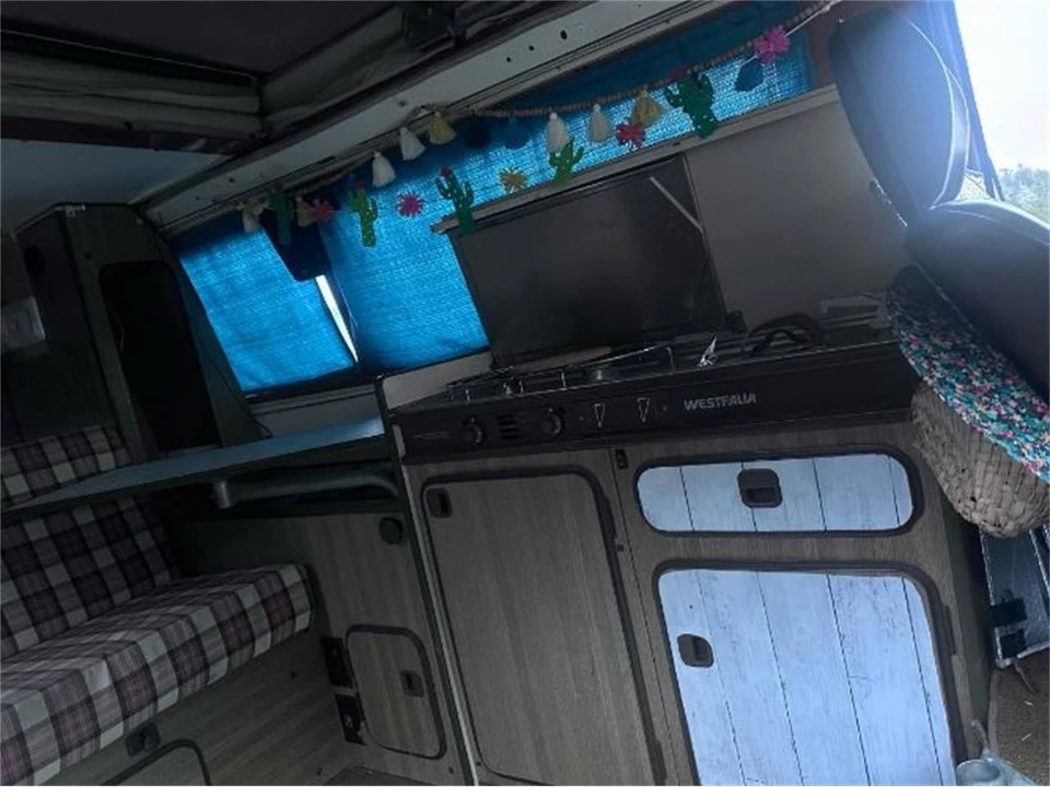 1980 Volkswagen Vanagon - Image 11 of 21