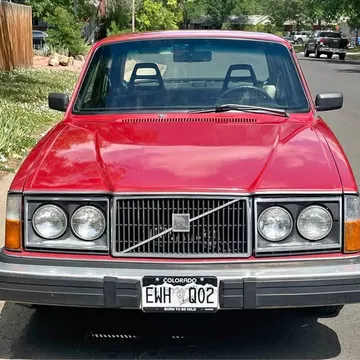 1980 Volvo 240 Sedan 4D