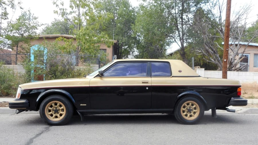 1980 Volvo 262C - Image 2 of 6