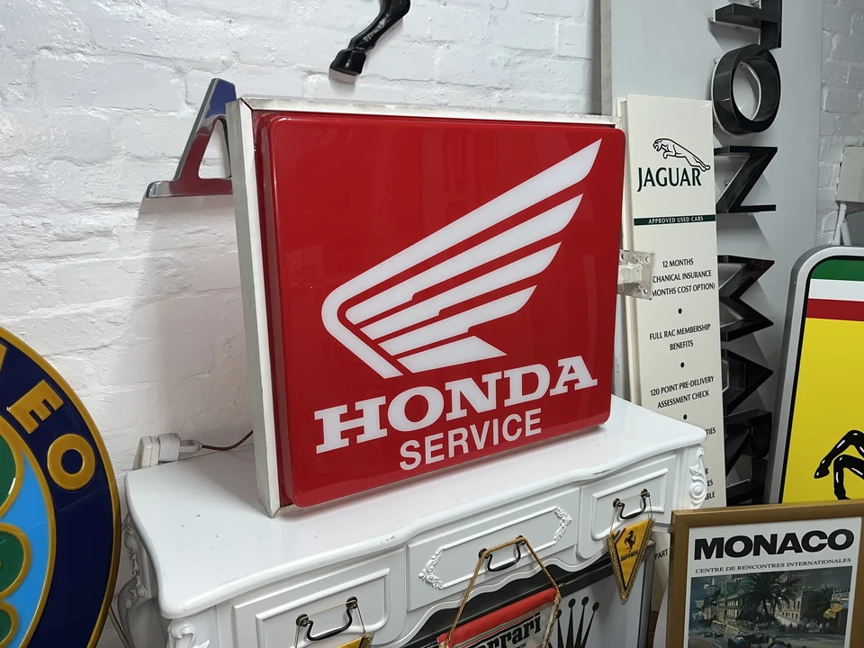 Honda Motorcycles - Image 25 of 26