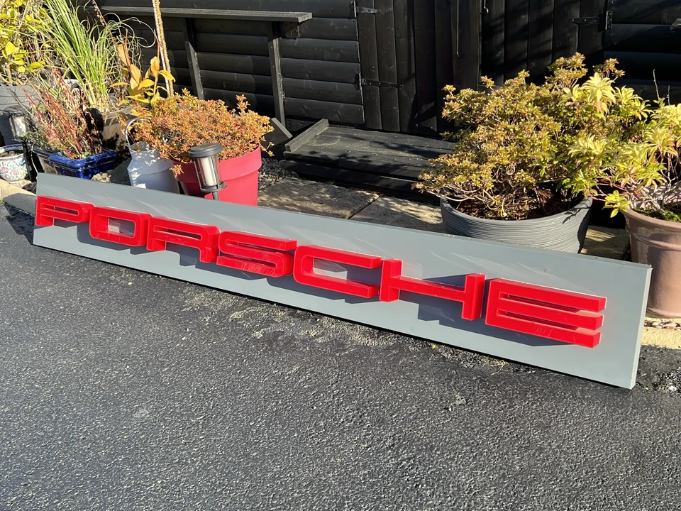 Porsche - Image 6 of 31