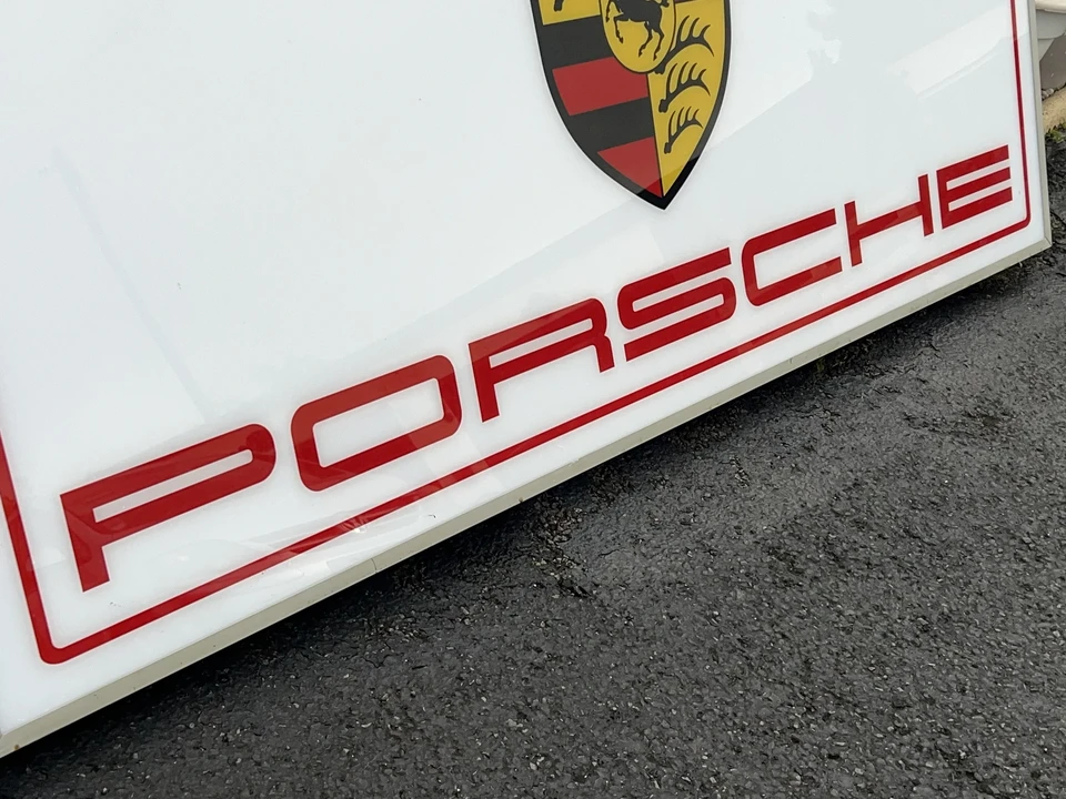 Porsche - Image 16 of 20