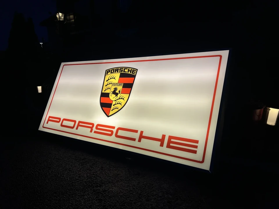 Porsche - Image 5 of 20