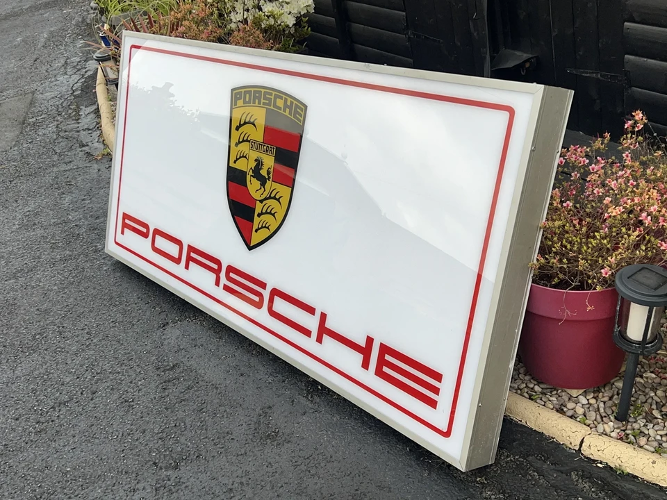 Porsche - Image 6 of 20