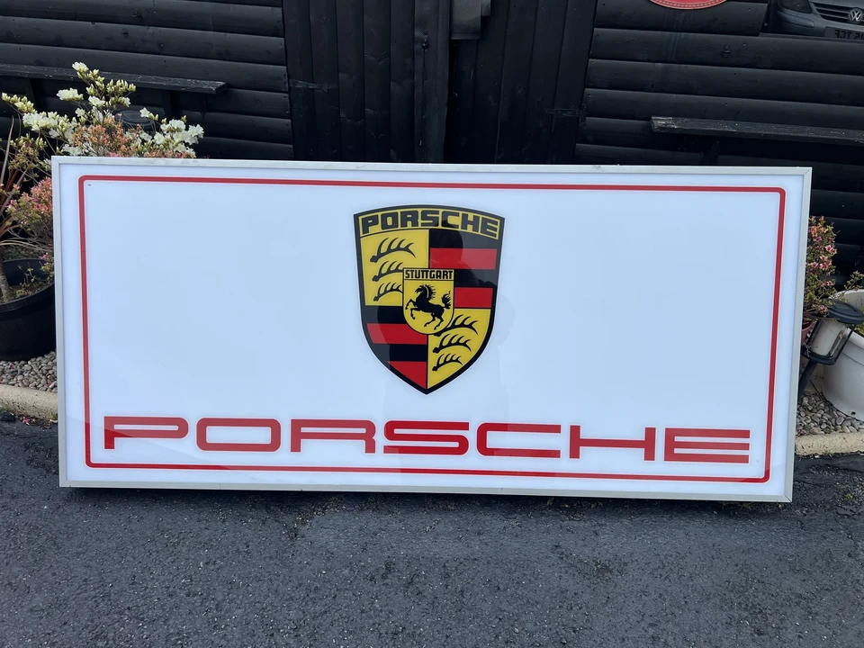 Porsche - Image 3 of 20