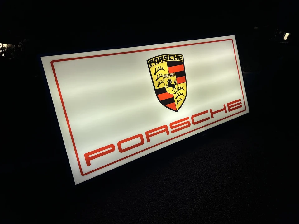 Porsche - Image 9 of 20