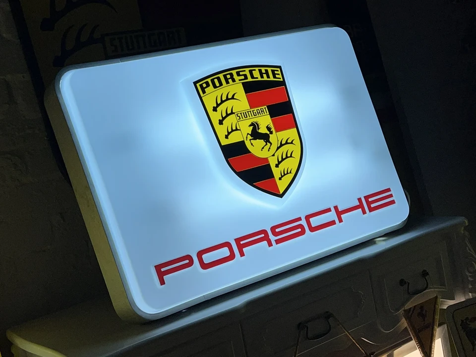 Porsche - Image 9 of 24