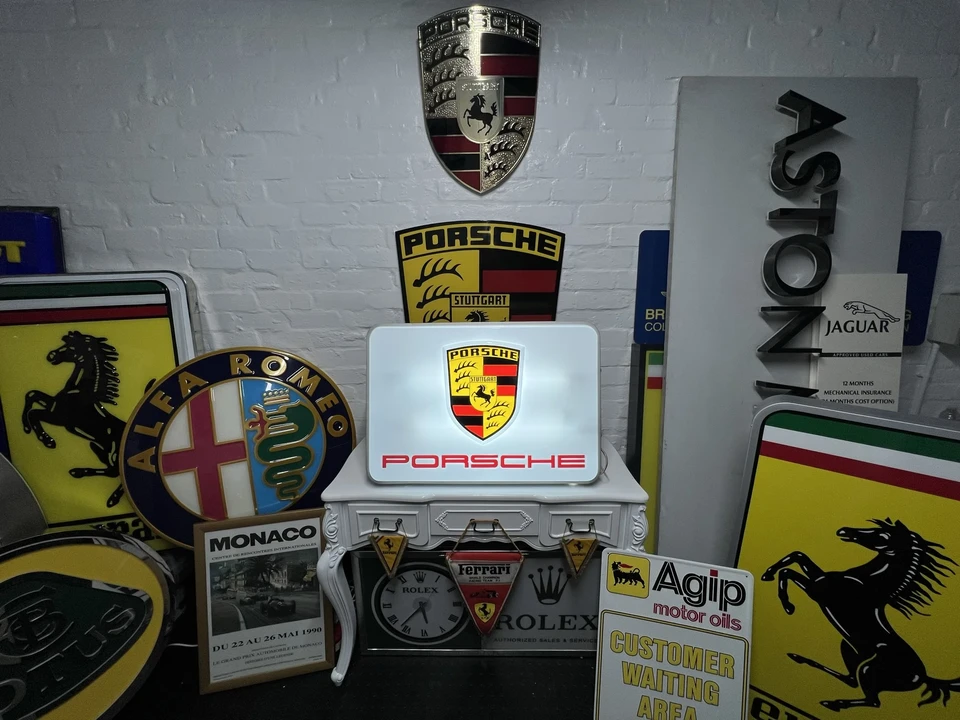 Porsche - Image 3 of 24