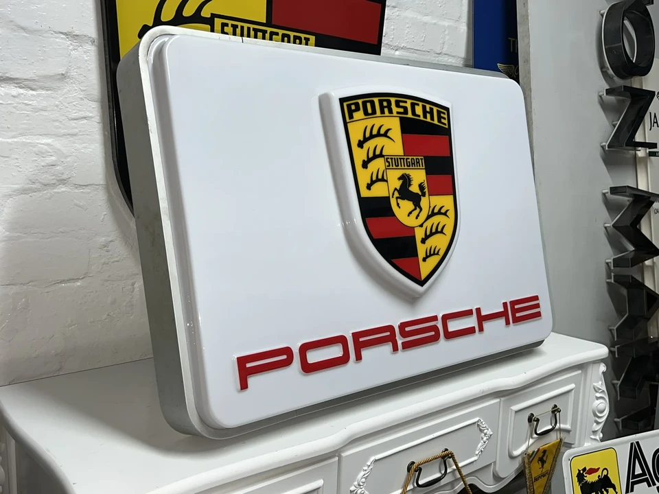 Porsche - Image 10 of 24