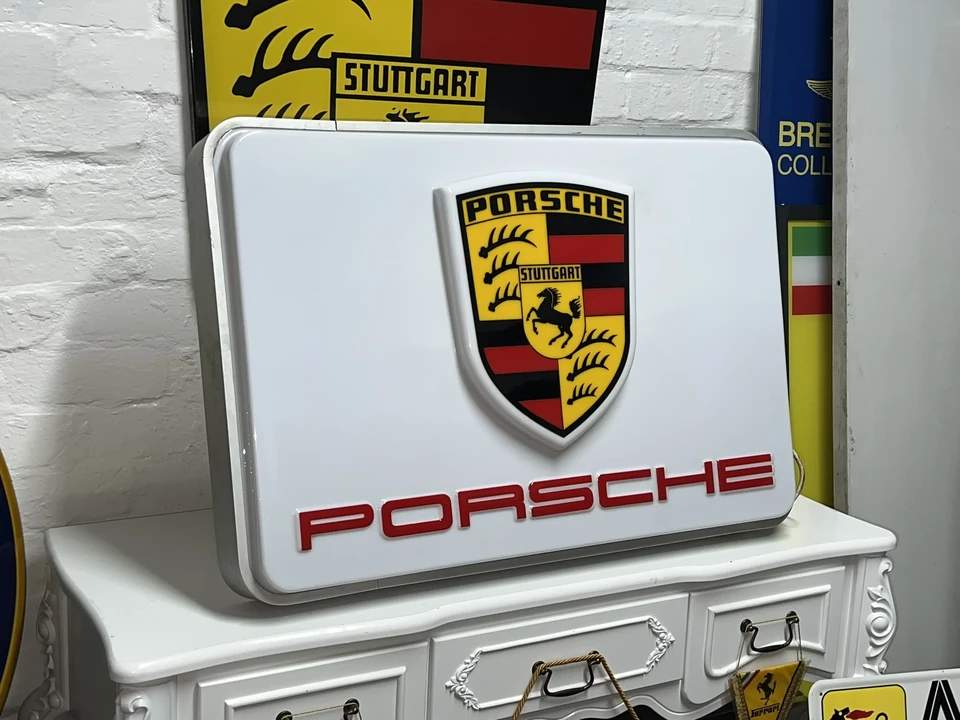 Porsche - Image 11 of 24