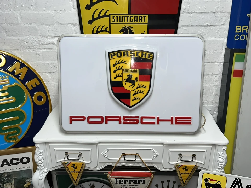 Porsche - Image 2 of 24