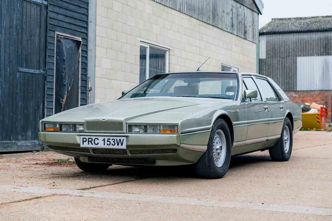 1981 Aston Martin Lagonda - Image 2 of 2