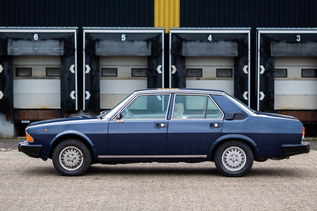 1981 Alfa Romeo 6C - Image 4 of 30