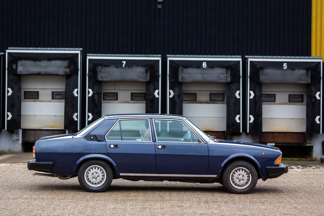 1981 Alfa Romeo 6C - Image 8 of 30