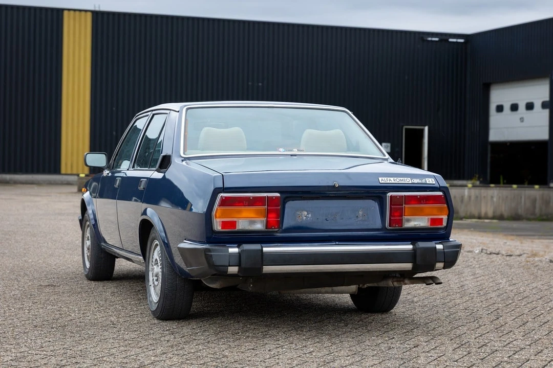 1981 Alfa Romeo 6C - Image 29 of 30