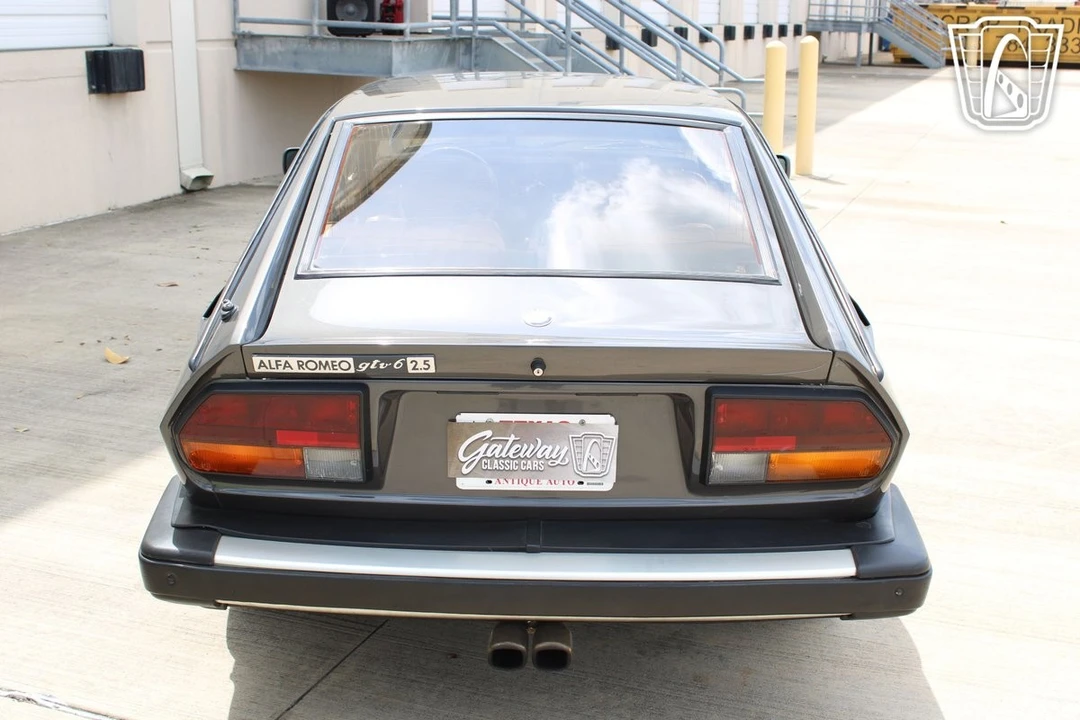 1981 Alfa Romeo Alfetta GT - Image 6 of 11