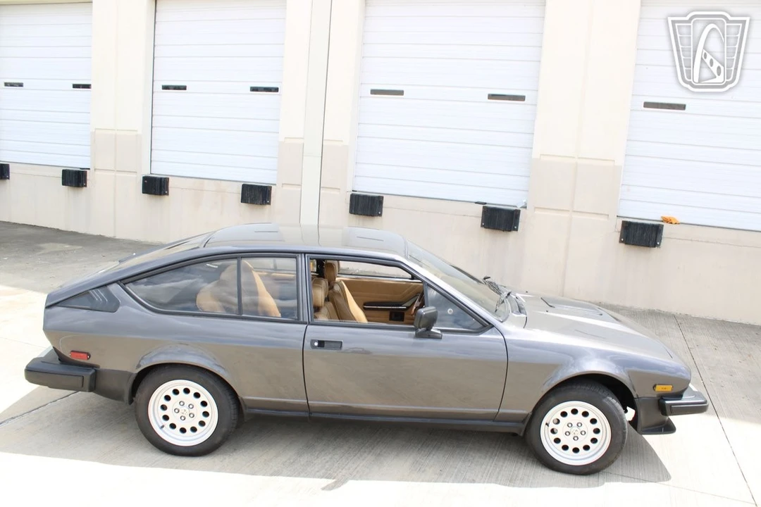 1981 Alfa Romeo Alfetta GT - Image 10 of 11