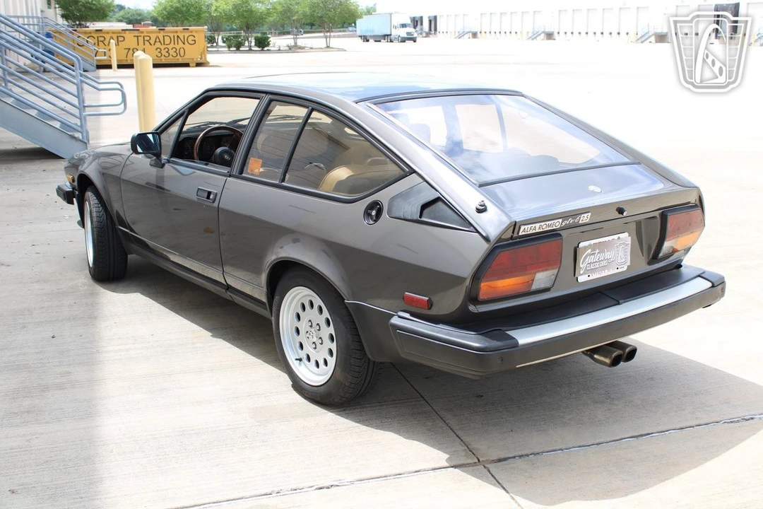 1981 Alfa Romeo Alfetta GT - Image 3 of 11