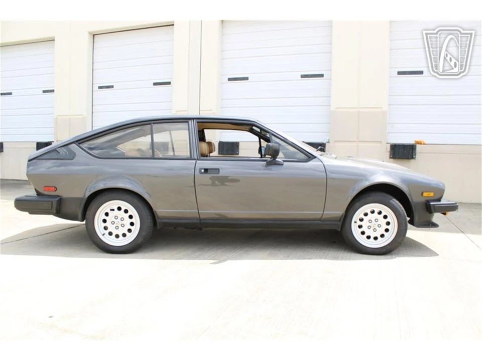 1981 Alfa Romeo Alfetta GT - Image 16 of 31