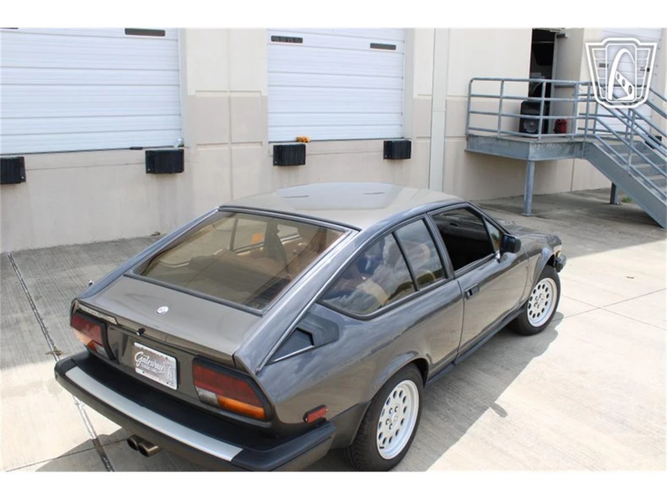 1981 Alfa Romeo Alfetta GT - Image 11 of 31