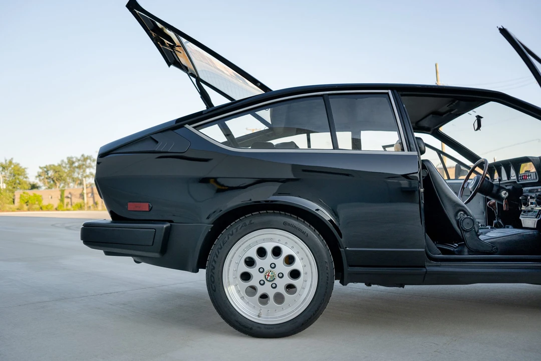 1981 Alfa Romeo Alfetta GT - Image 17 of 31