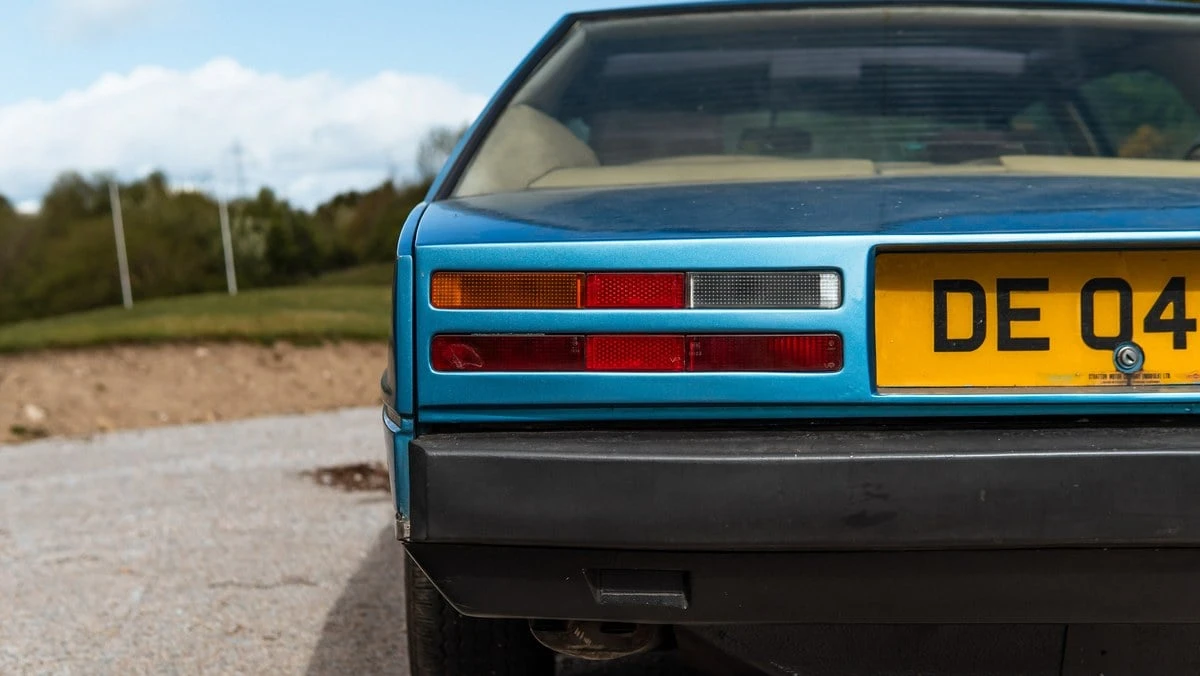 2025 Aston Martin Lagonda - Image 14 of 30