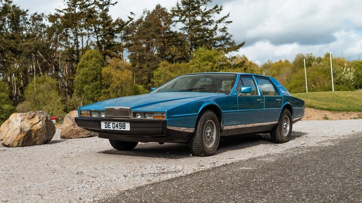 2025 Aston Martin Lagonda - Image 22 of 30