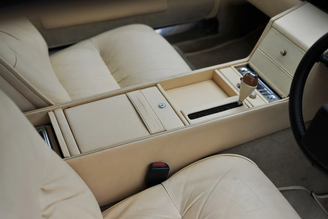 1981 Aston Martin Lagonda - Image 28 of 30