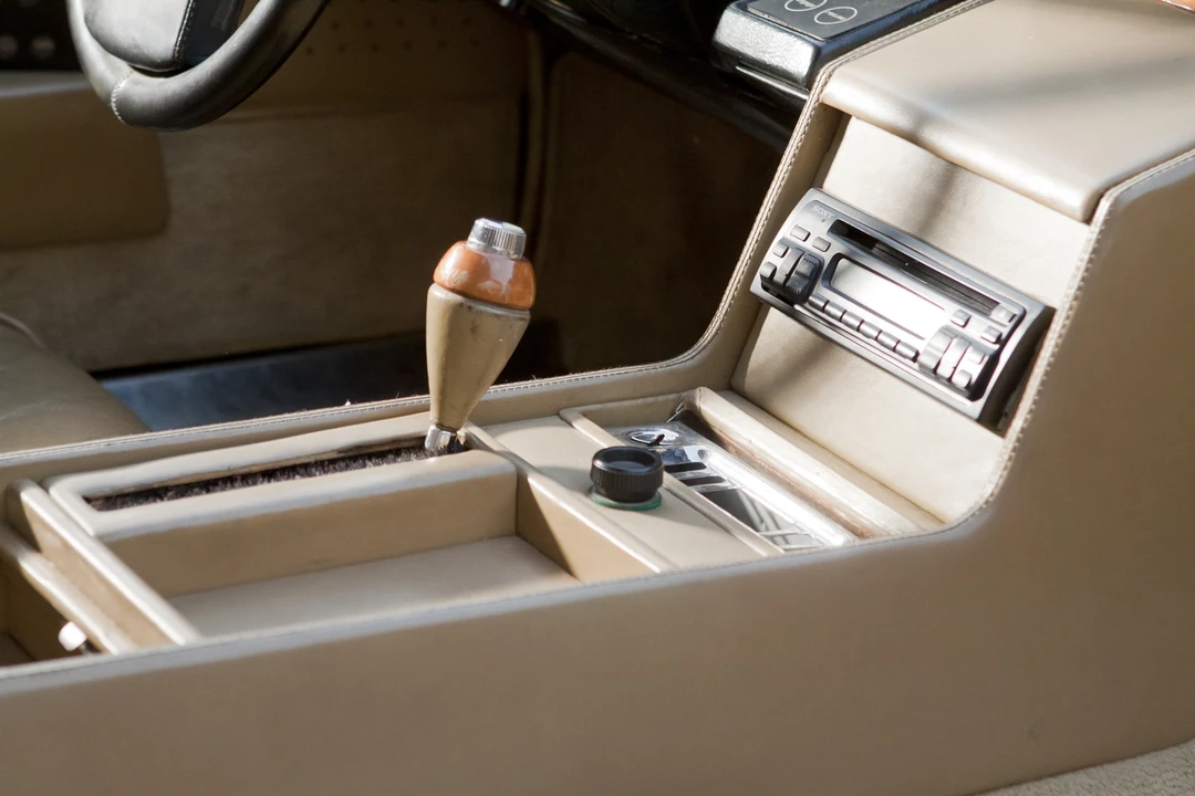 1981 Aston Martin Lagonda - Image 25 of 31