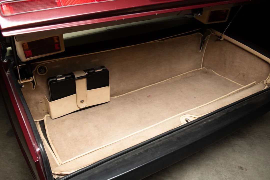 1981 Aston Martin Lagonda - Image 16 of 31
