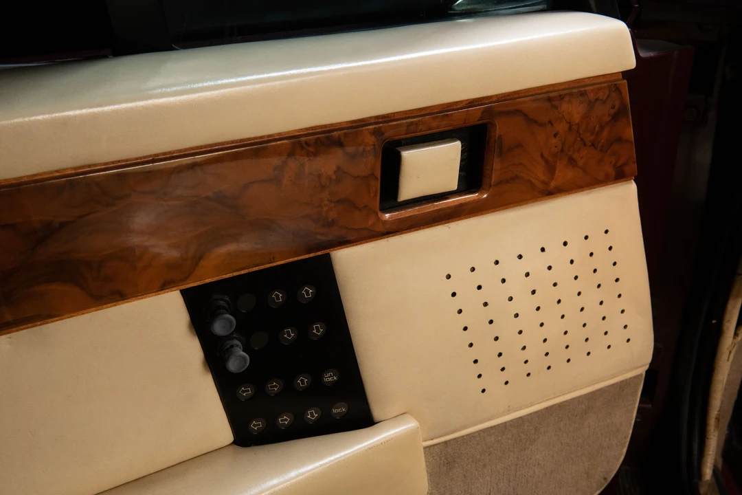 1981 Aston Martin Lagonda - Image 29 of 31