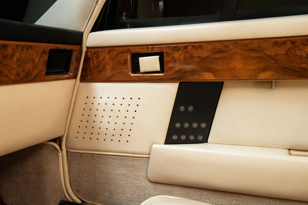 1981 Aston Martin Lagonda - Image 30 of 31