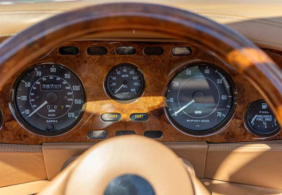 1981 Aston Martin DBS V8 & V8 & V8 Vantage - Image 26 of 31