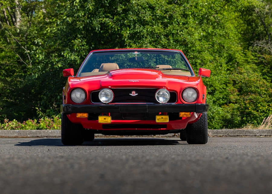 1981 Aston Martin DBS V8 & V8 & V8 Vantage - Image 4 of 31