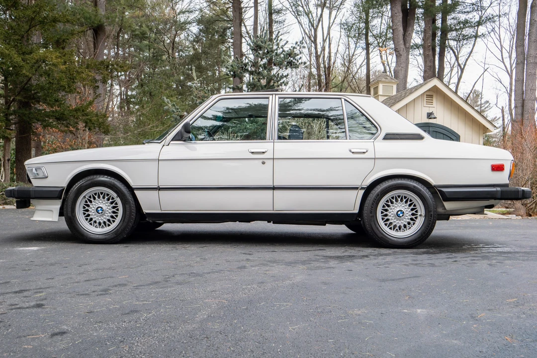 1981 BMW E12 5 Series - Image 2 of 31