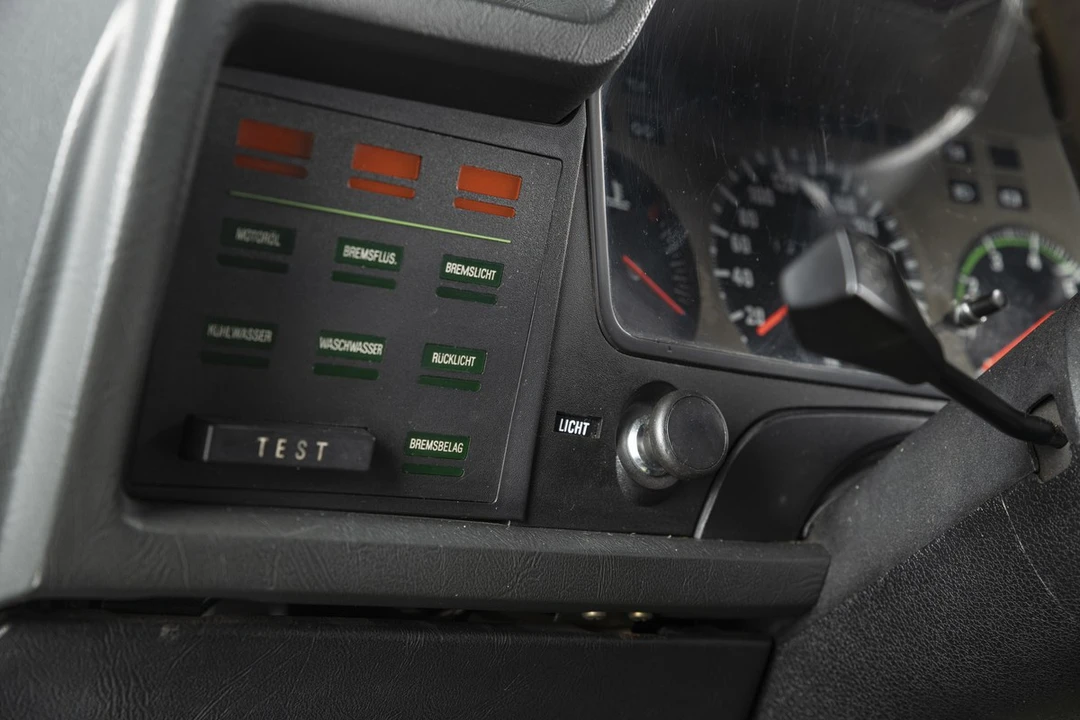 1981 BMW E24 6 Series - Image 10 of 30