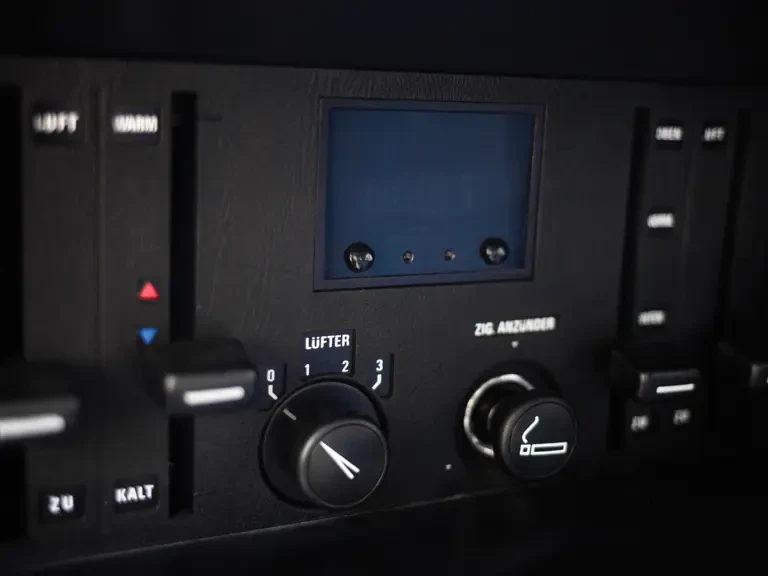 1981 BMW M1 - Image 27 of 29