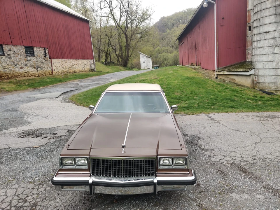 1981 Buick Electra - Image 12 of 31