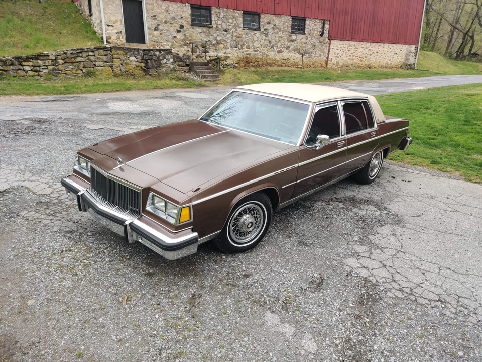 1981 Buick Electra - Image 2 of 31