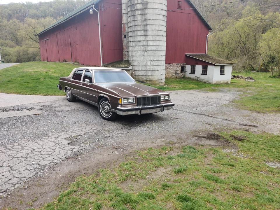 1981 Buick Electra - Image 17 of 31